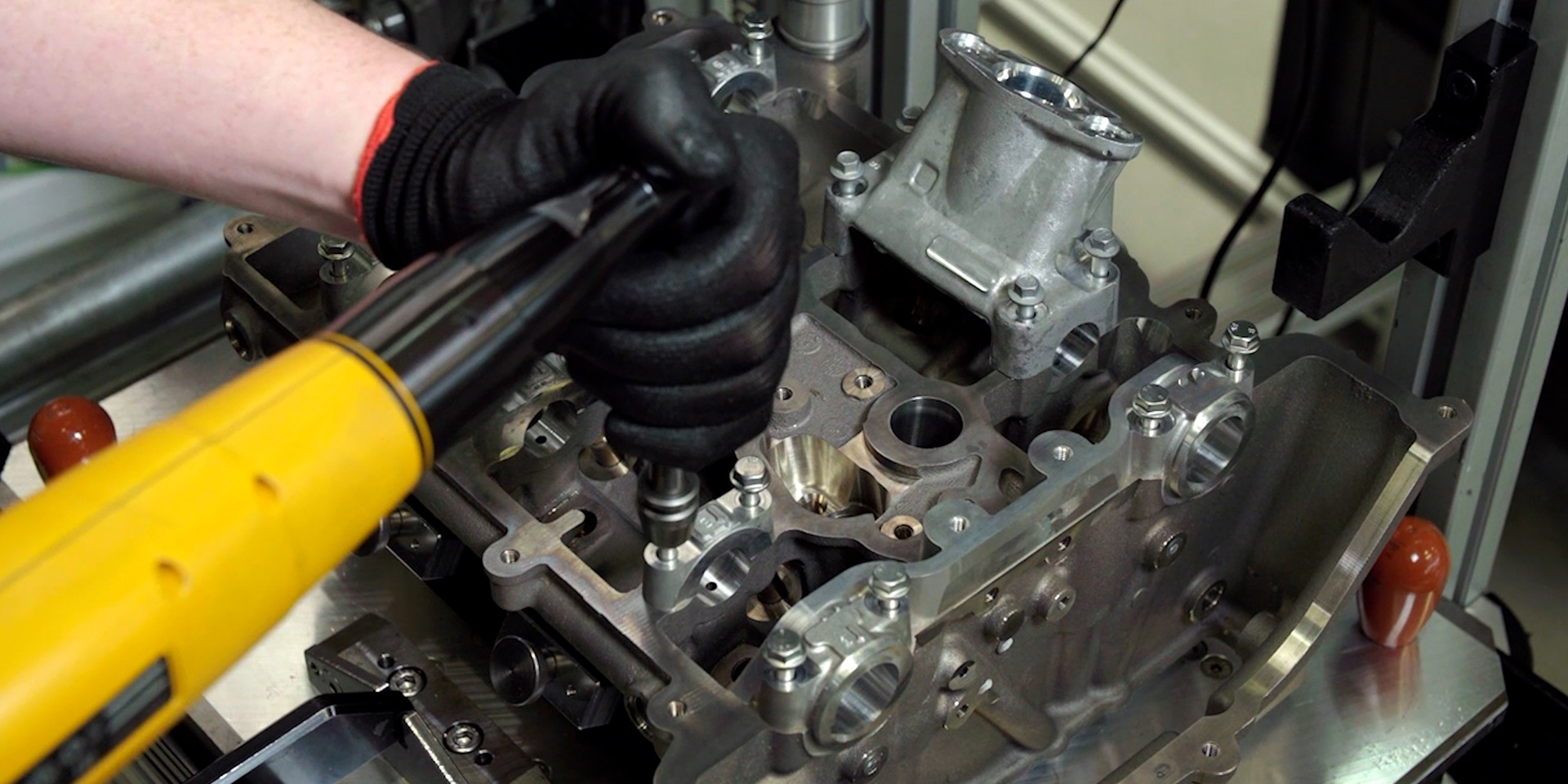 Engine assembly at the manufacturing line